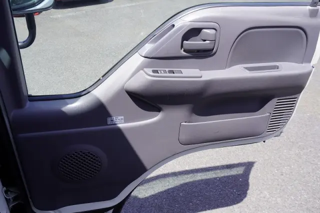 いすゞ エルフ TPG-NKR85AN(2WD)の写真33