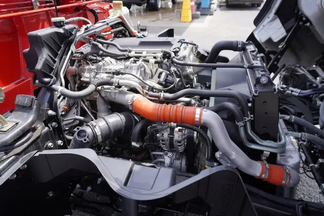 三菱 キャンター 2PG-FEB80(2WD)の写真15