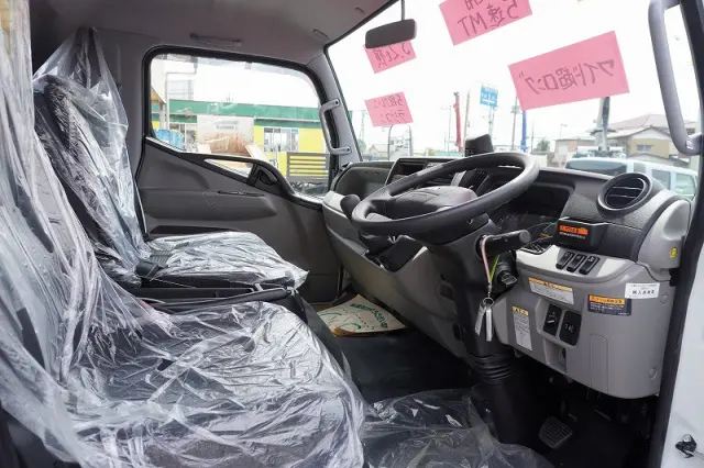三菱 キャンター 2PG-FEB80(2WD)の写真38