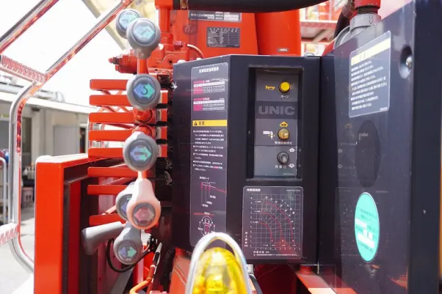 日野 レンジャー ADG-GX7JGWA改(4WD)の写真43