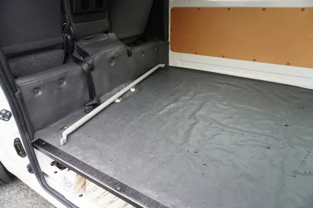 トヨタ ハイエースバン 3BF-TRH200V(2WD)の写真28