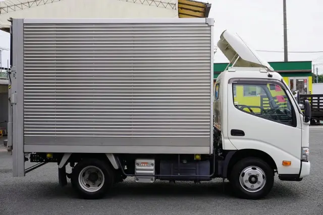 トヨタ ダイナ 2RG-XZU605(2WD)の写真5