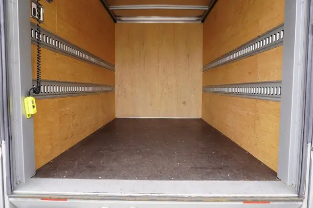 トヨタ ダイナ 2RG-XZU605(2WD)の写真18