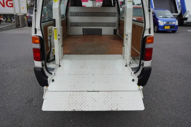 日野 デュトロ TPG-XZC605Y(2WD)の写真21