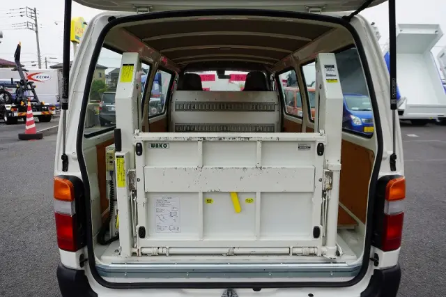 日野 デュトロ TPG-XZC605Y(2WD)の写真25