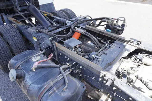 いすゞ エルフ TPG-NKR85AN(2WD)の写真30