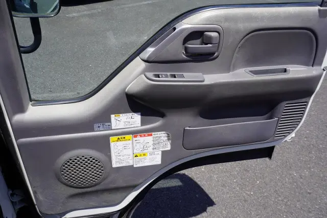 いすゞ エルフ TPG-NKR85AN(2WD)の写真37