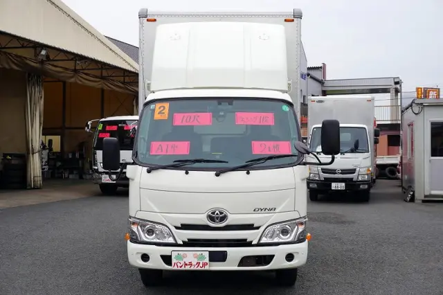 トヨタ ダイナ 2RG-XZC605(2WD)の写真2