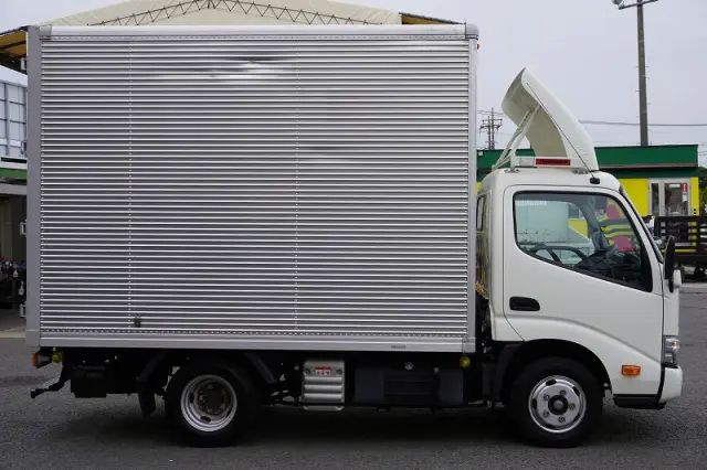 トヨタ ダイナ 2RG-XZC605(2WD)の写真5