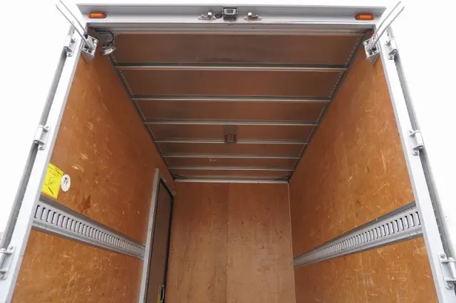 トヨタ ダイナ 2RG-XZC605(2WD)の写真19