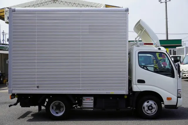 トヨタ ダイナ 2RG-XZC605(2WD)の写真5