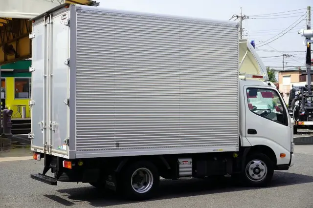 トヨタ ダイナ 2RG-XZC605(2WD)の写真8