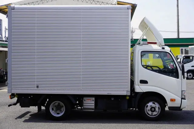 トヨタ ダイナ 2RG-XZC605(2WD)の写真5