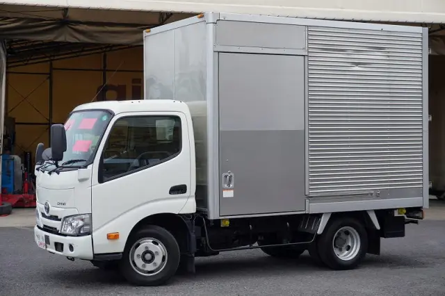 トヨタ ダイナ 2RG-XZC605(2WD)の写真1