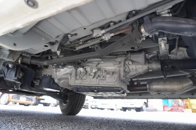 トヨタ ハイエースバン CBF-TRH200V(2WD)の写真13