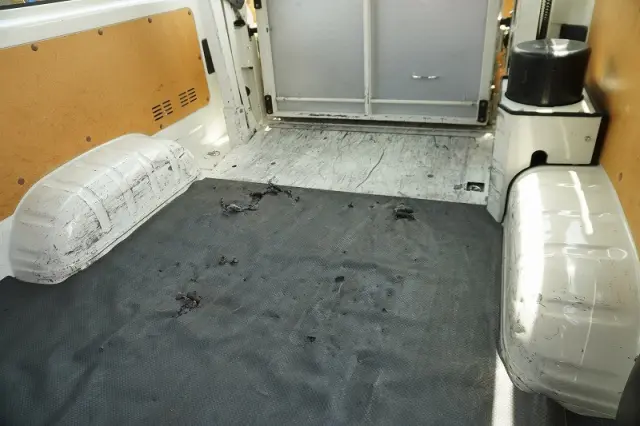 トヨタ ハイエースバン CBF-TRH200V(2WD)の写真25