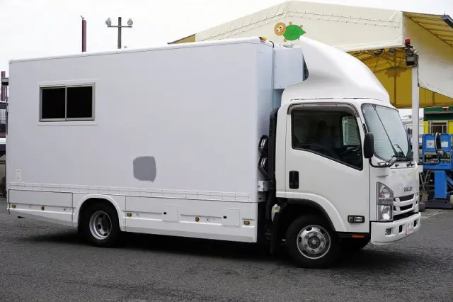 いすゞ エルフ TPG-NPS85AN(4WD)の写真6