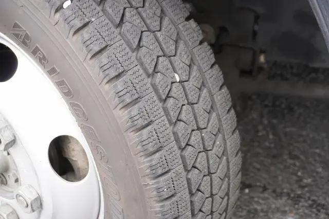 いすゞ エルフ TPG-NPS85AN(4WD)の写真10