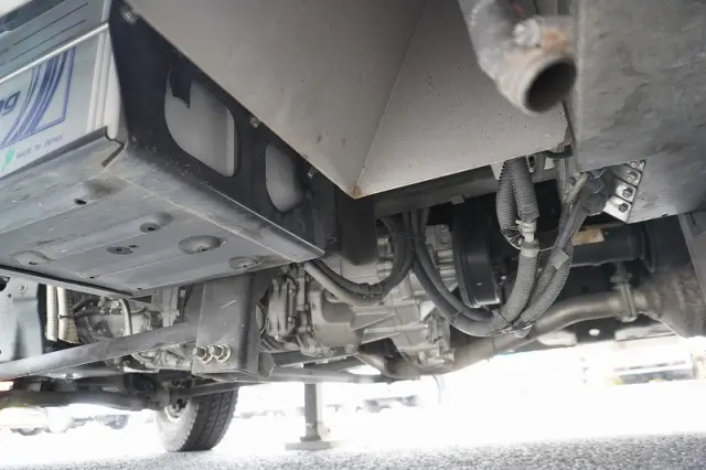 いすゞ エルフ TPG-NPS85AN(4WD)の写真13