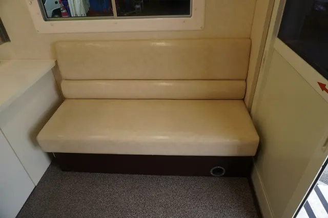 いすゞ エルフ TPG-NPS85AN(4WD)の写真25