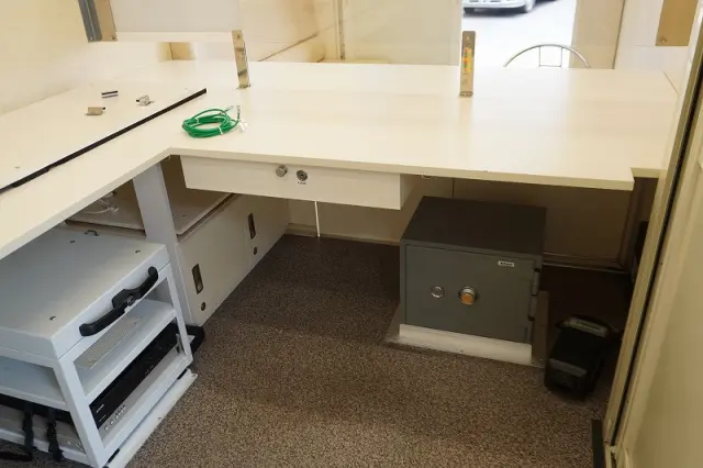 いすゞ エルフ TPG-NPS85AN(4WD)の写真27