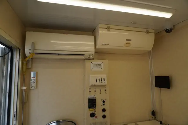 いすゞ エルフ TPG-NPS85AN(4WD)の写真29