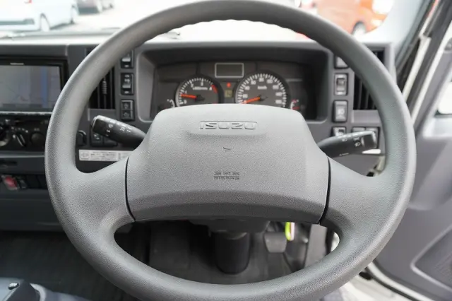いすゞ エルフ TPG-NPS85AN(4WD)の写真43