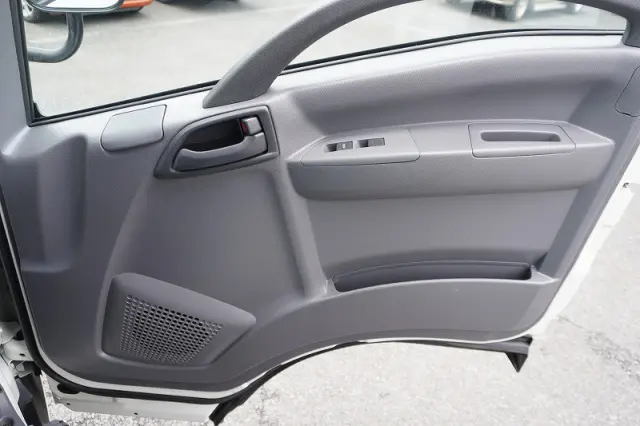 いすゞ エルフ TPG-NPS85AN(4WD)の写真47