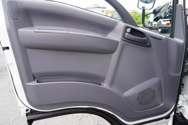 いすゞ エルフ TPG-NPS85AN(4WD)の写真50