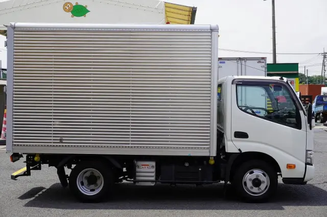 日野 デュトロ 2RG-XZC605M(2WD)の写真5