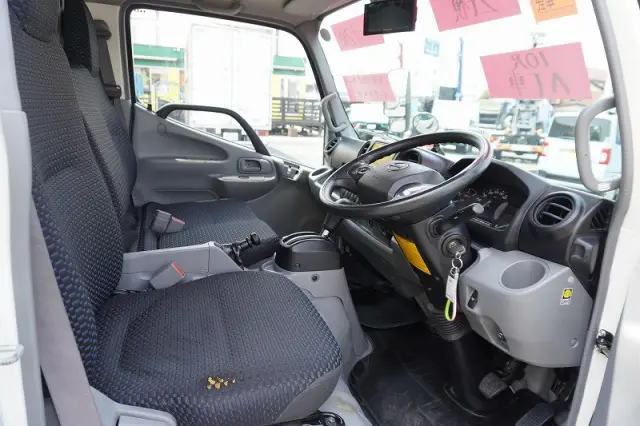 日野 デュトロ 2RG-XZC605M(2WD)の写真34