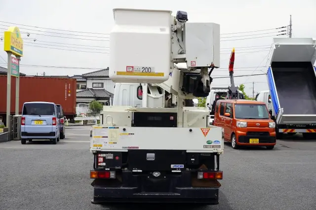 三菱 キャンター TPG-FEA50(2WD)の写真4