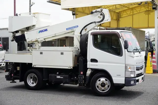 三菱 キャンター TPG-FEA50(2WD)の写真6