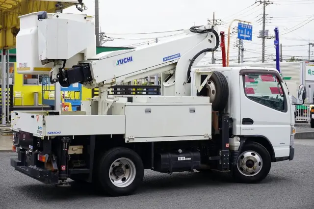 三菱 キャンター TPG-FEA50(2WD)の写真8