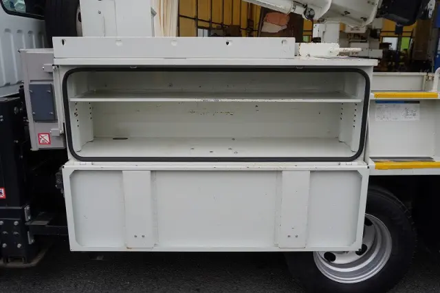 三菱 キャンター TPG-FEA50(2WD)の写真18