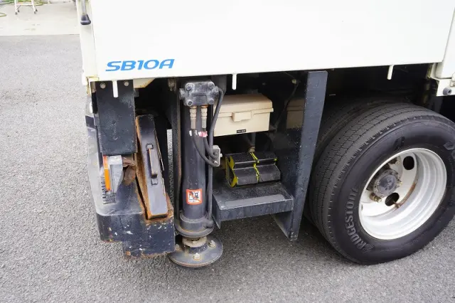 三菱 キャンター TPG-FEA50(2WD)の写真21