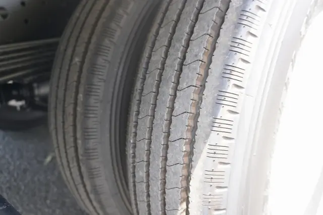 三菱 キャンター 2RG-FEAV0(2WD)の写真10