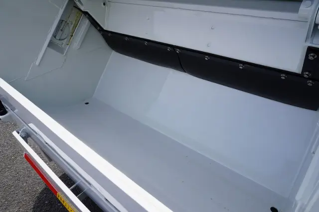 三菱 キャンター 2RG-FEAV0(2WD)の写真21