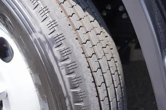 三菱 キャンター 2RG-FEAV0(2WD)の写真9