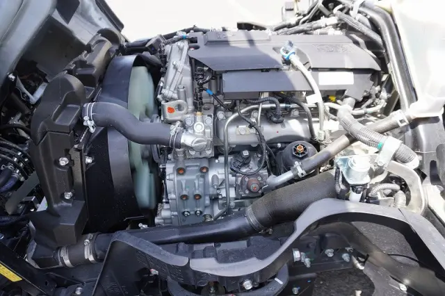 三菱 キャンター 2RG-FEAV0(2WD)の写真13