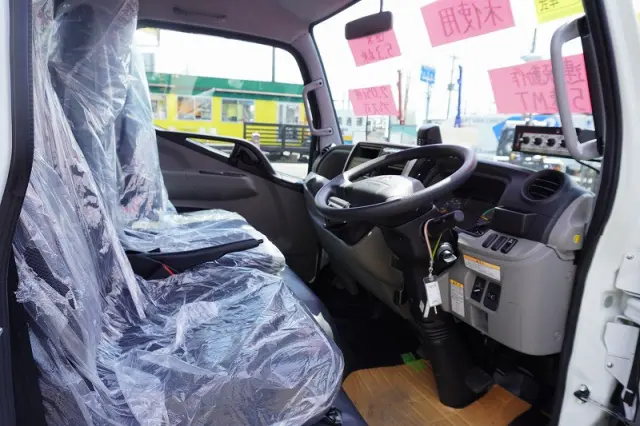 三菱 キャンター 2RG-FEAV0(2WD)の写真34