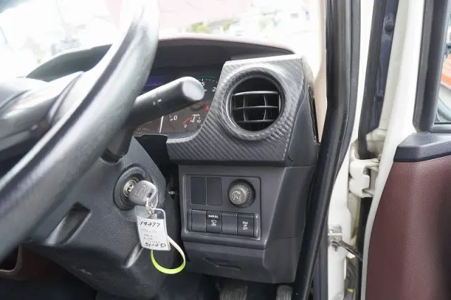日野 レンジャー 2KG-FC2ABA(2WD)の写真35