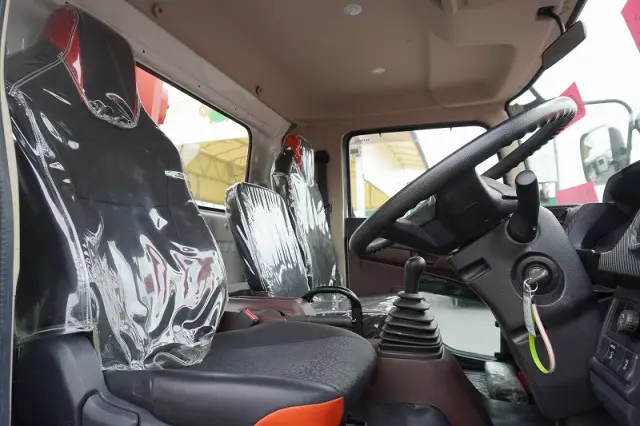 日野 レンジャー 2KG-FC2ABA(2WD)の写真37