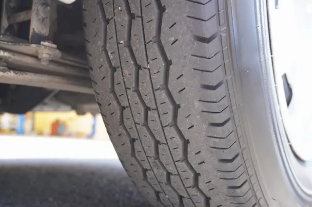 トヨタ ハイエースバン CBF-TRH200V(2WD)の写真11