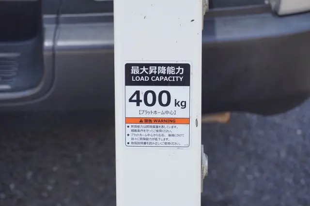 トヨタ ハイエースバン CBF-TRH200V(2WD)の写真21