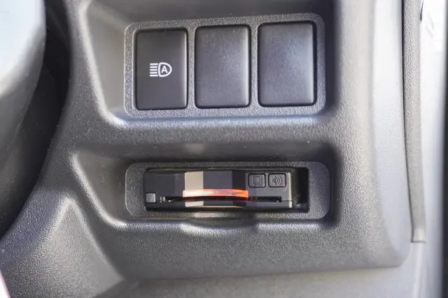 トヨタ ハイエースバン CBF-TRH200V(2WD)の写真35