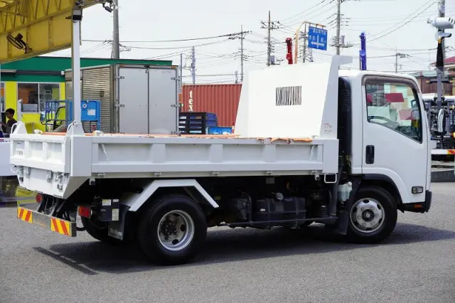 いすゞ エルフ TKG-NPR85YN(2WD)の写真8