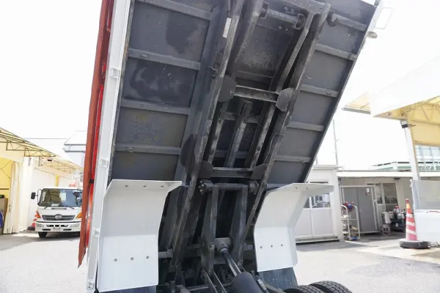 いすゞ エルフ TKG-NPR85YN(2WD)の写真31