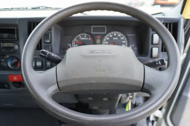 いすゞ エルフ TKG-NPR85YN(2WD)の写真32