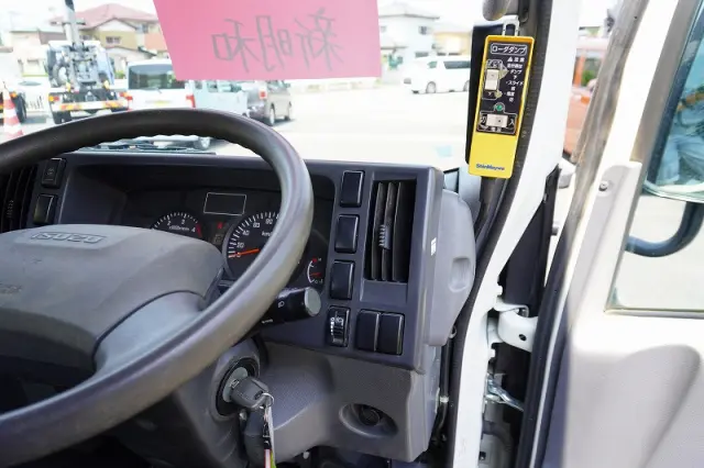 いすゞ エルフ TKG-NPR85YN(2WD)の写真36